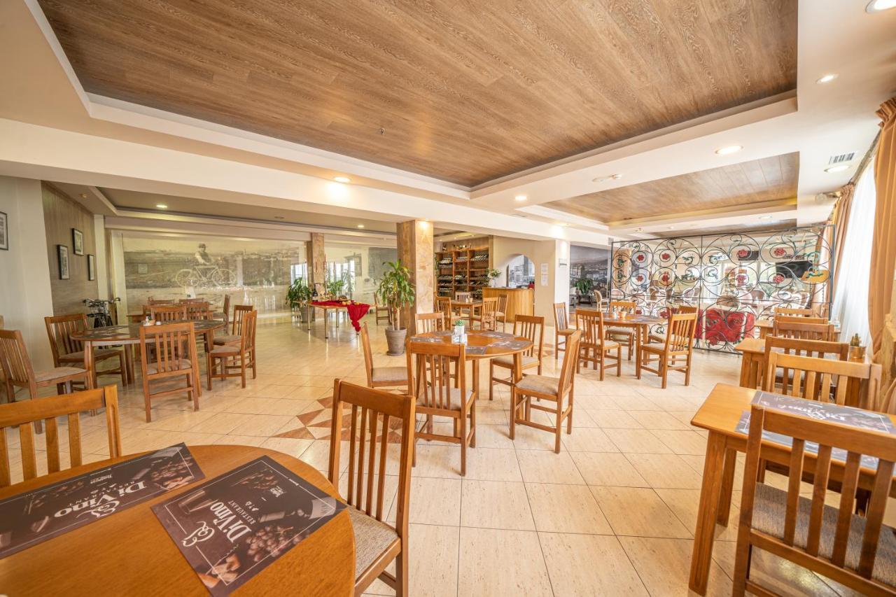 Tselikas Hotel Kozani Luaran gambar
