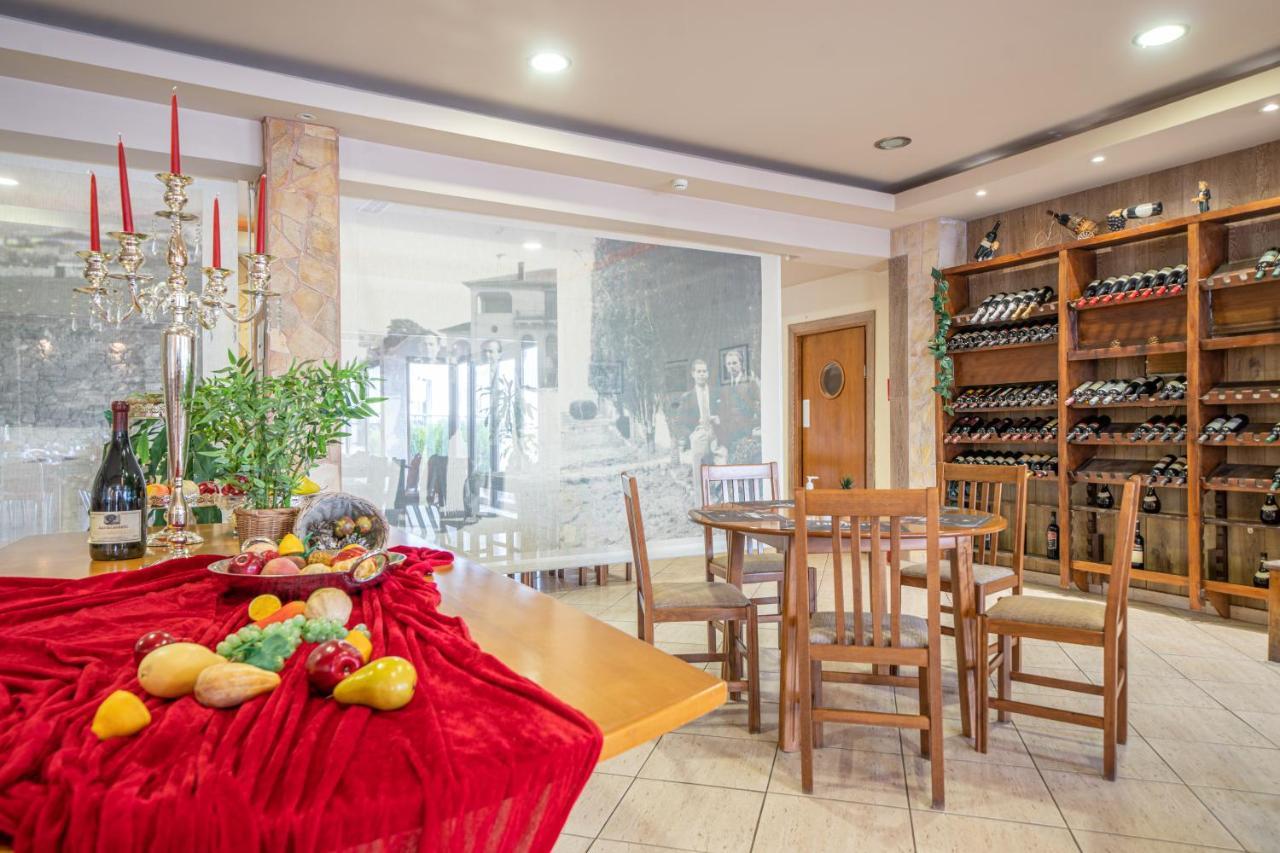 Tselikas Hotel Kozani Luaran gambar